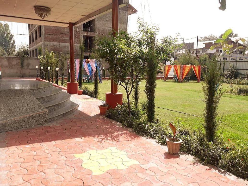 Triden Kashmir Resort Srīnagar Esterno foto